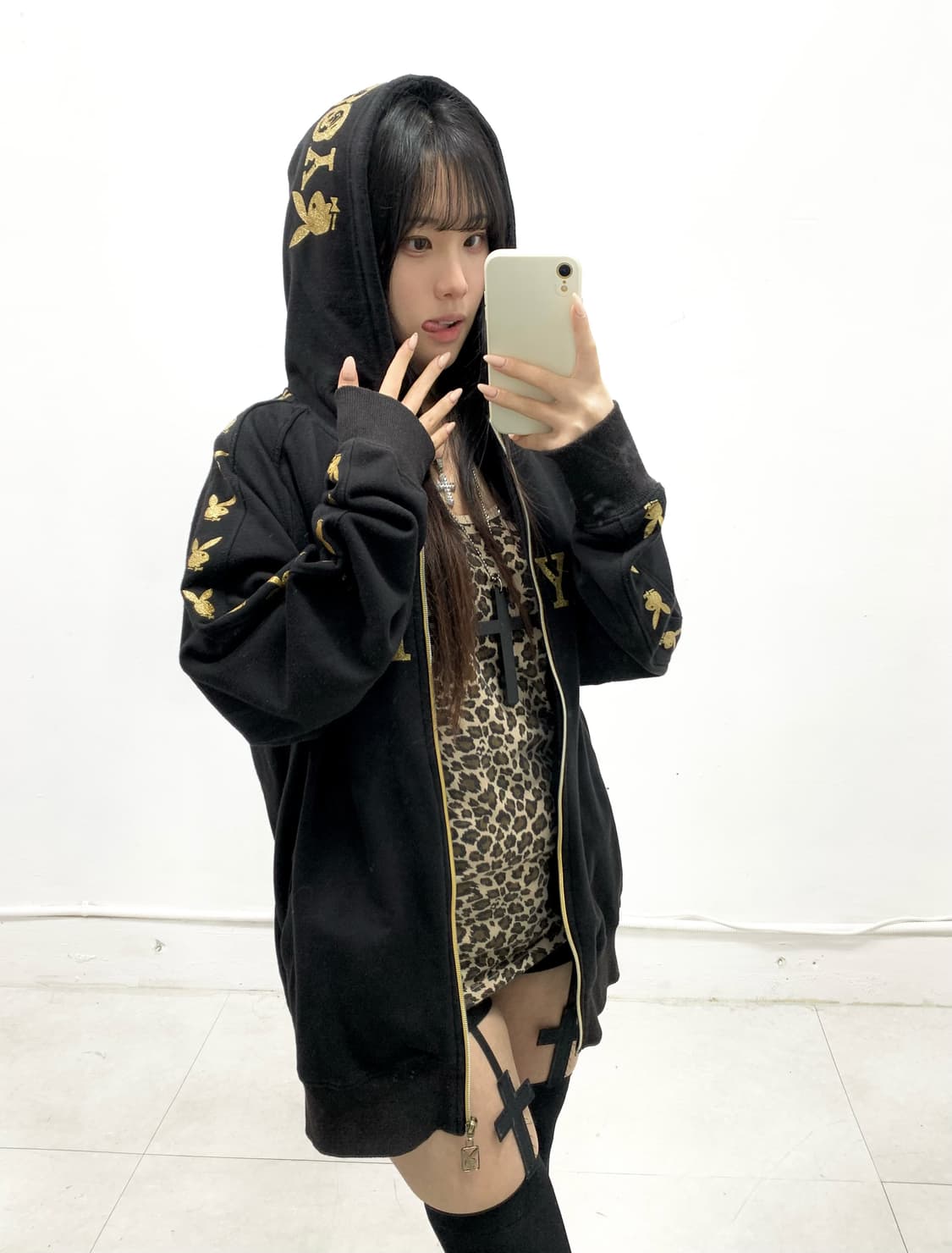 [PLAYBOY] 플레이보이 갸루 골드 글리터 후드집업 상품이미지2