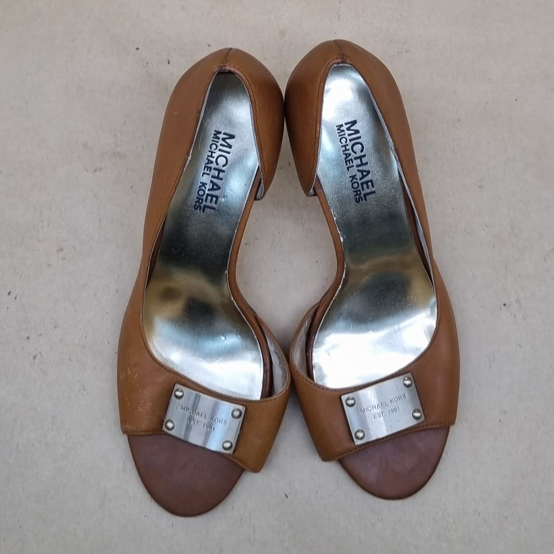 마이클코어스 토오픈 여성구두235 상품이미지2