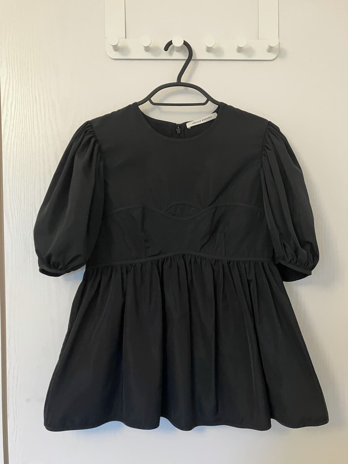 세실리아반센 탑 상품이미지1