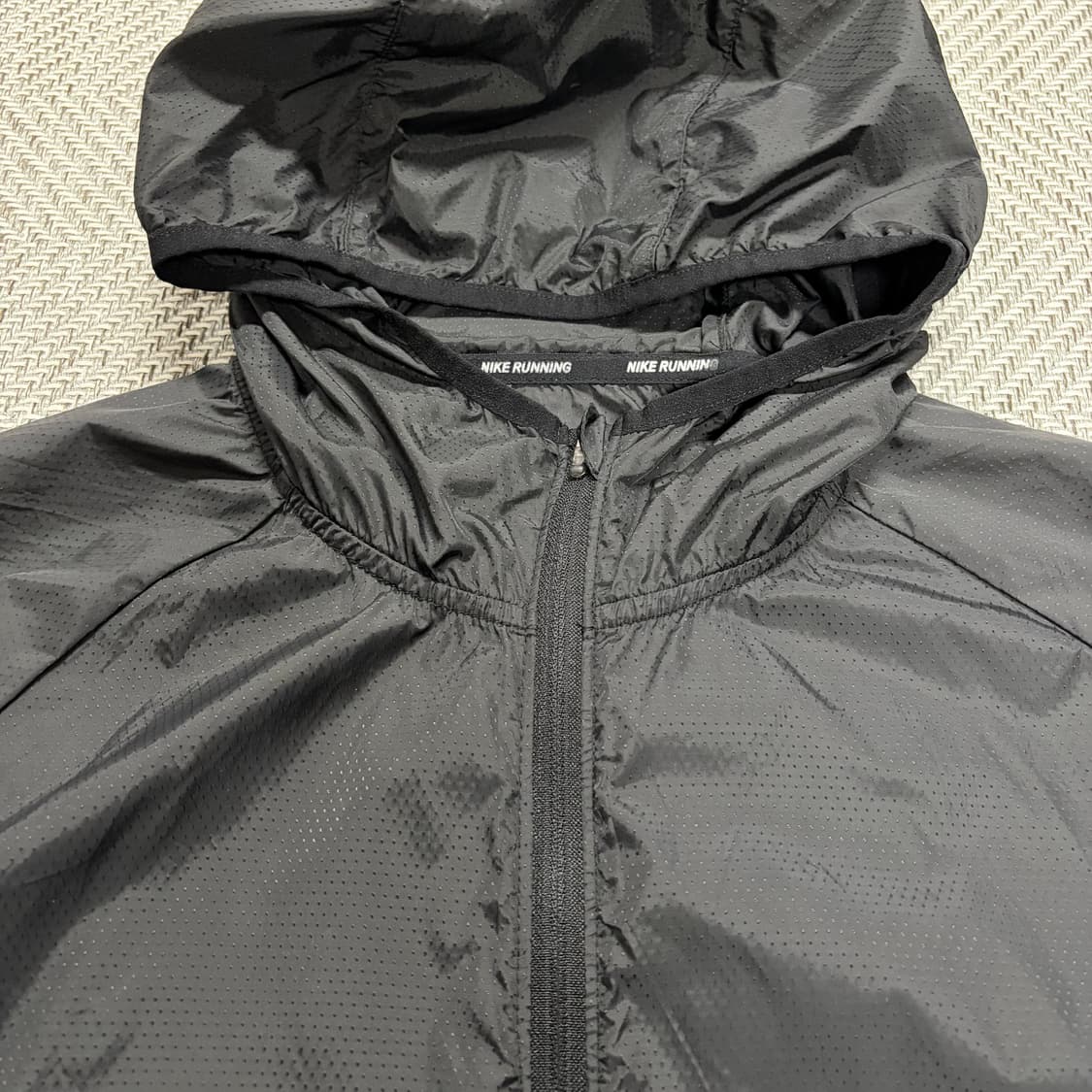 (XXL)나이키 런닝 블랙 바람막이 상품이미지3