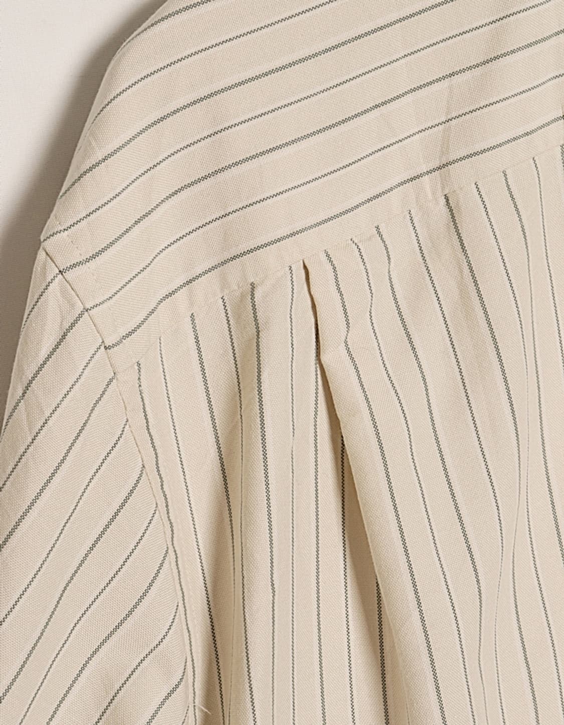 UQ x JW ANDERSON Stripe Croped Shirts 상품이미지8