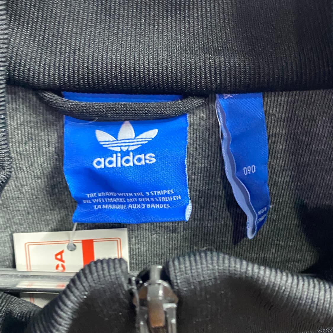 아디다스 아치로고 크롭 트랙탑 져지 B3021 상품이미지4