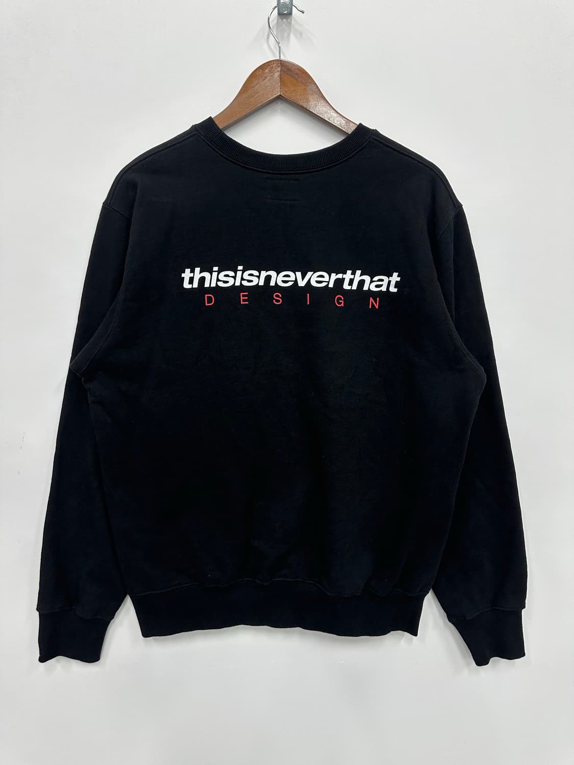 디스이즈네버댓 블랙 맨투맨  상품이미지5