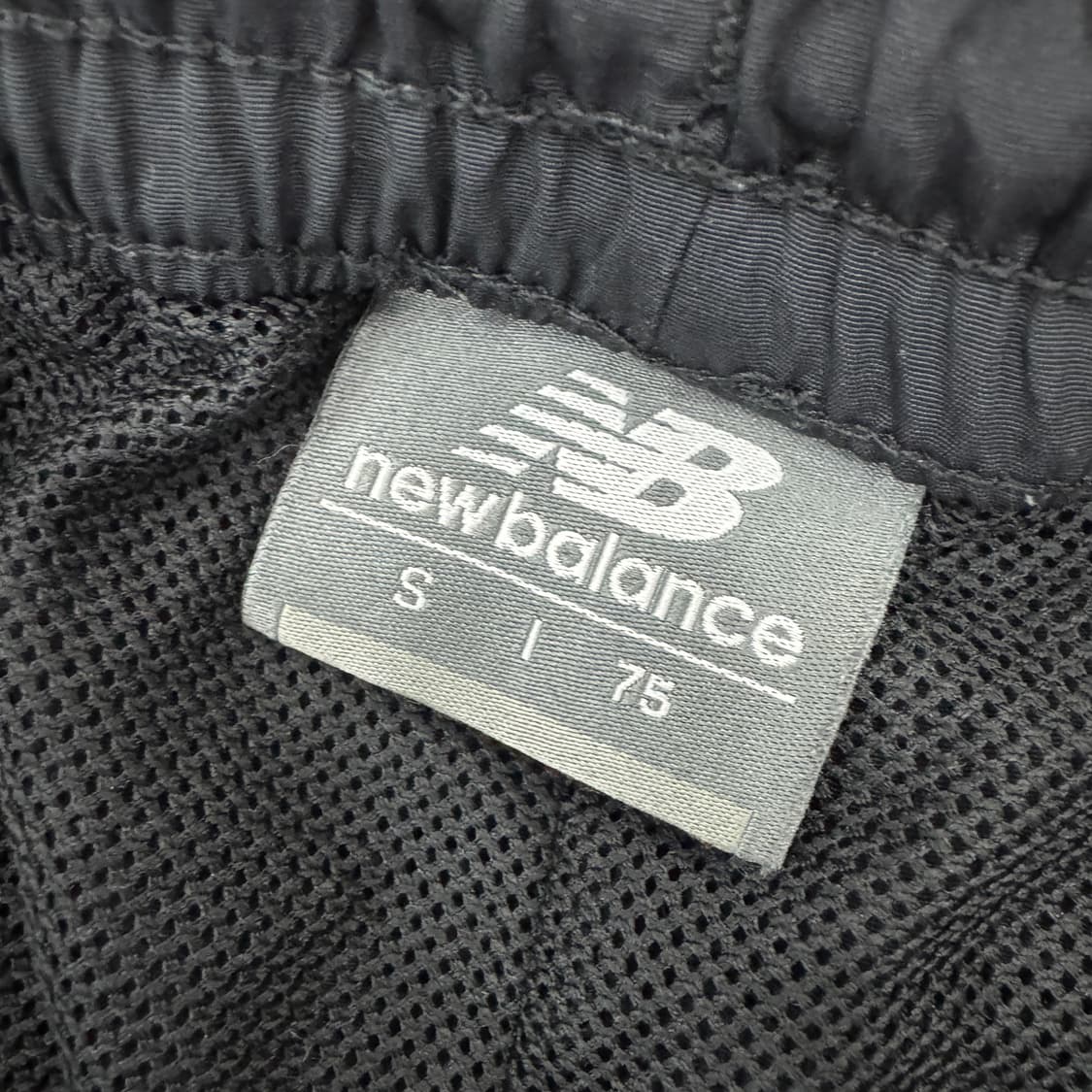 S 뉴발란스 블랙 나일론 반바지 팬츠  상품이미지4