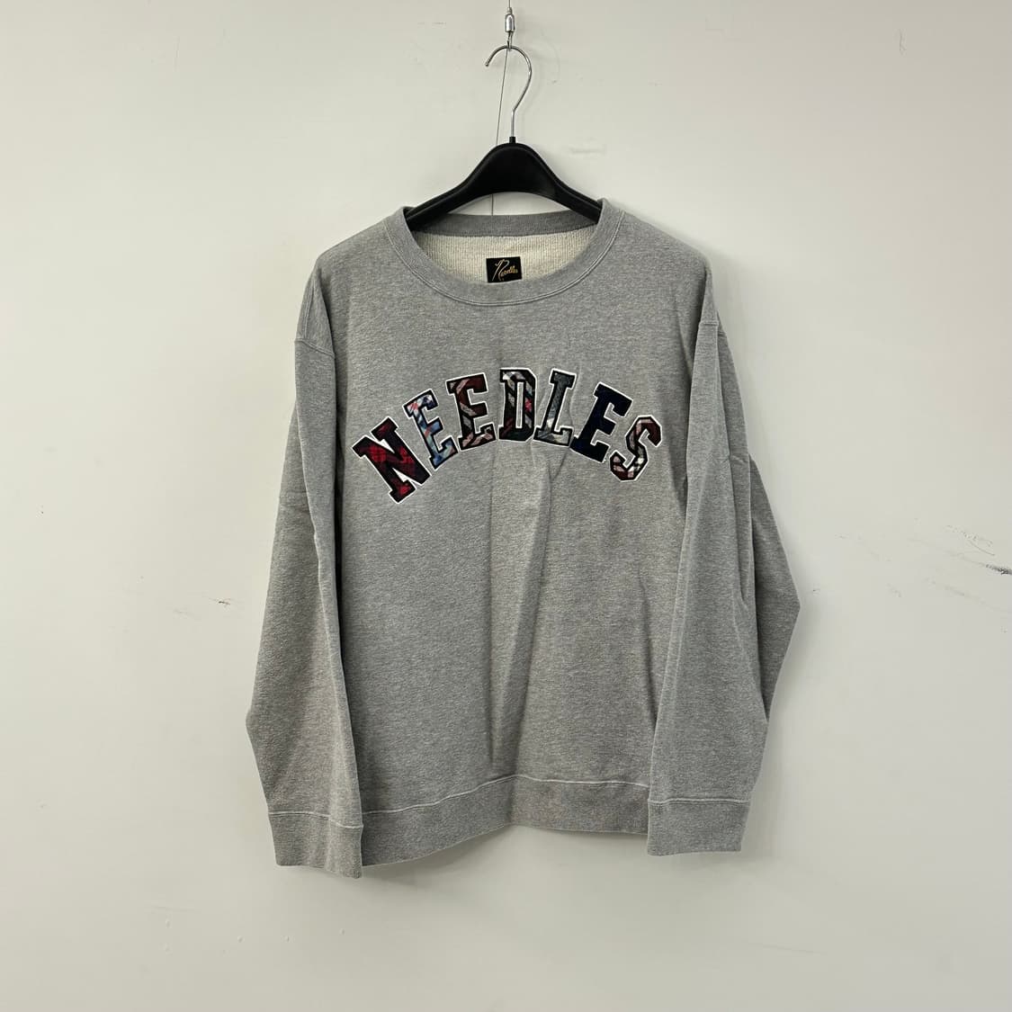 니들스 맨투맨 XL사이즈  상품이미지1