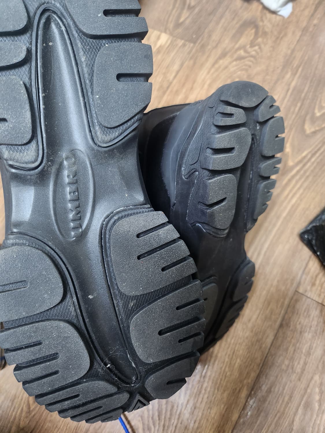 엄브로첼시부츠 상품이미지2