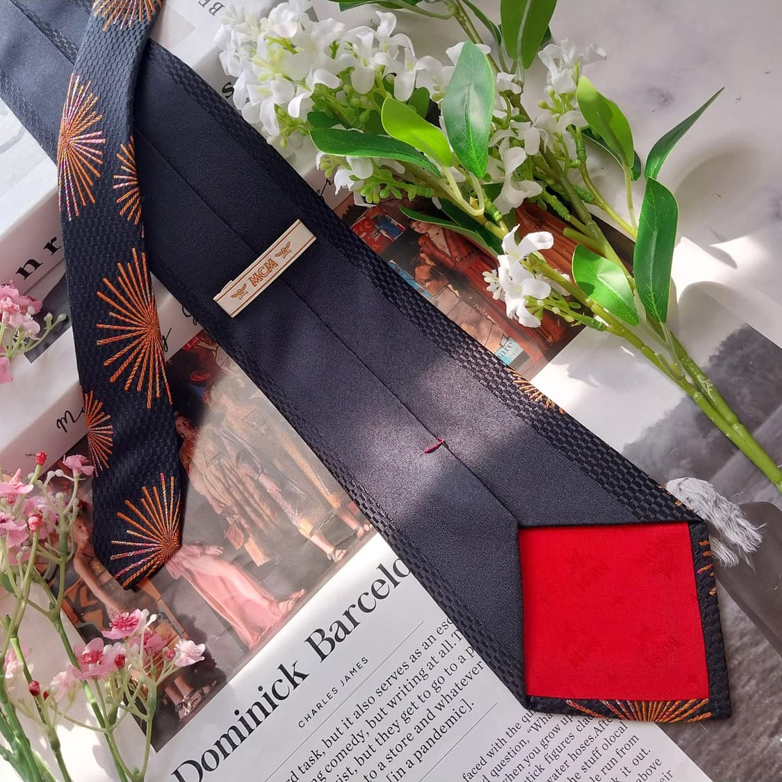 엠씨엠 실크 블랙 불꽃 모티브 패턴 넥타이 9.2cm A+등급 K2218 상품이미지5