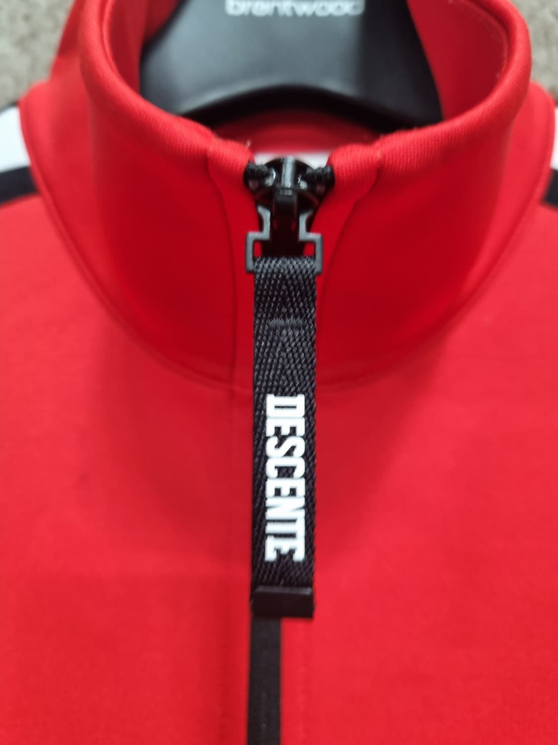 데상트 여성 간절기용 기능성 집업 상품이미지5