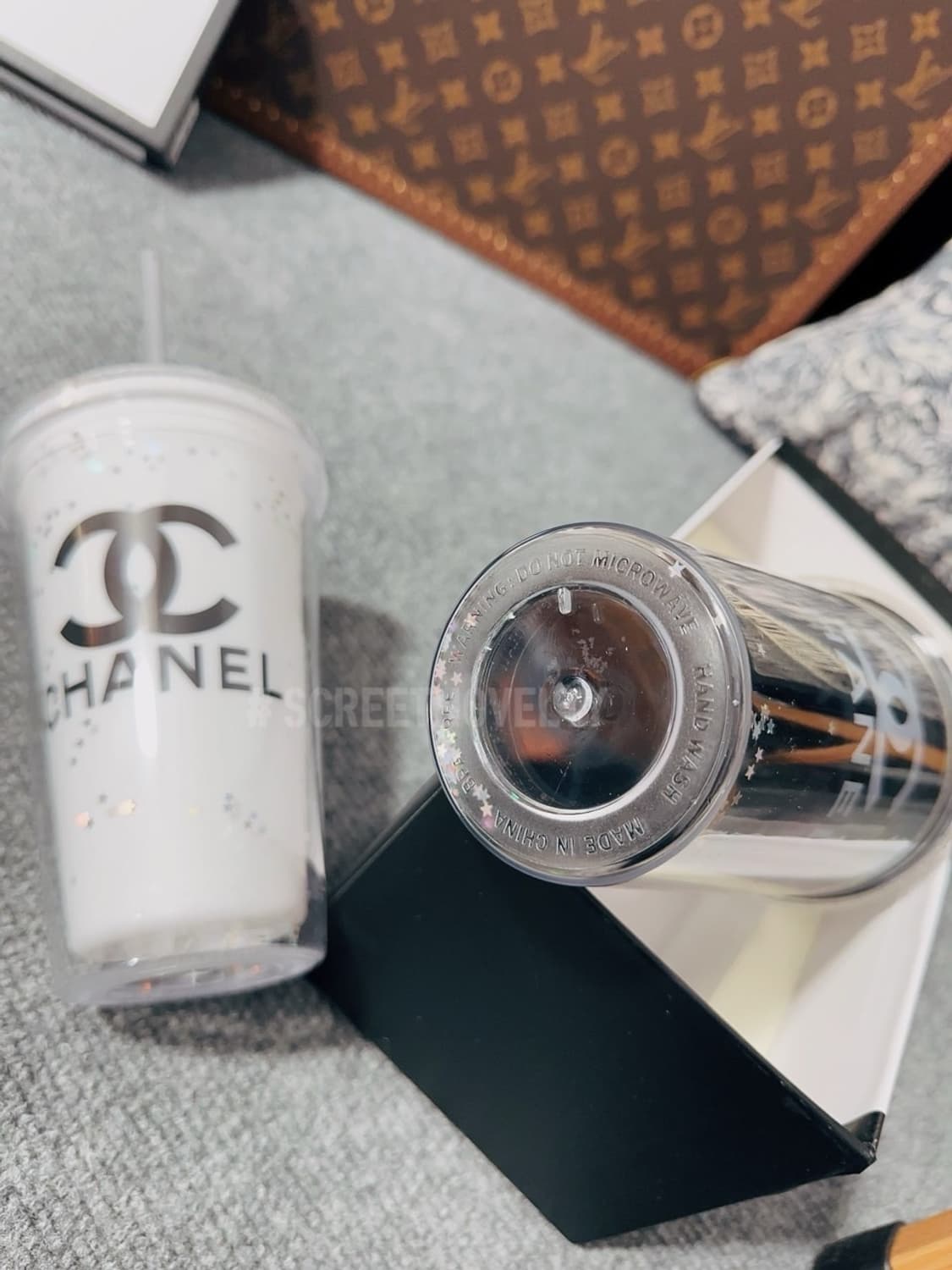 샤넬 리유저블 텀블러 화이트 박스포장  상품이미지6
