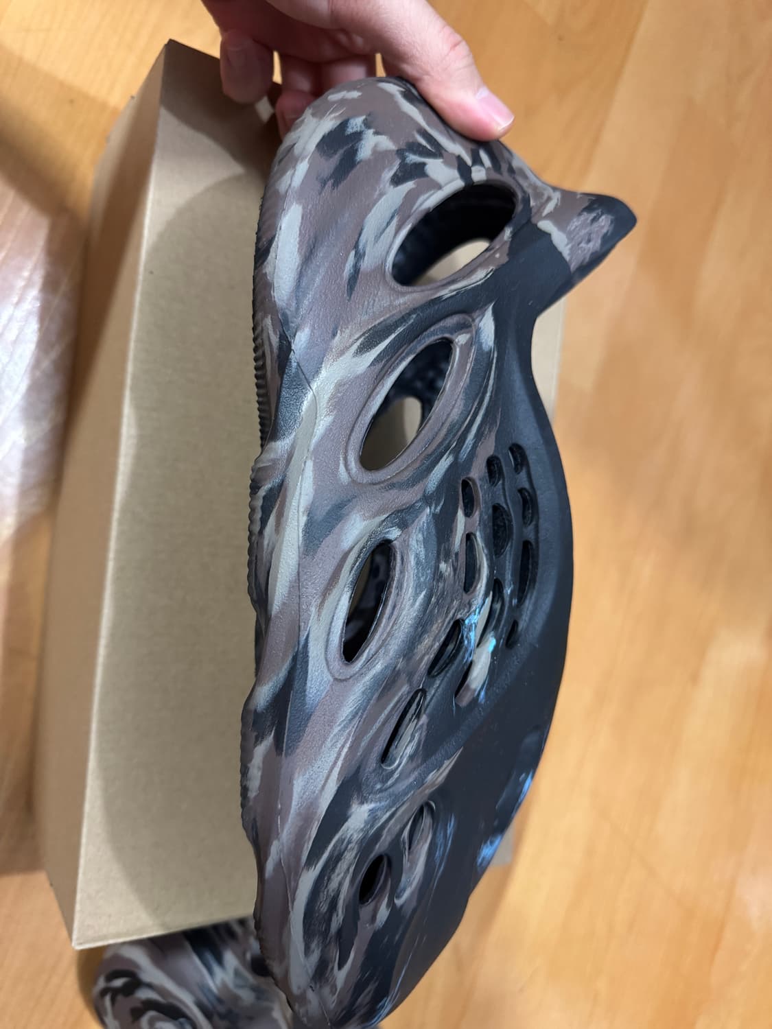 아디다스 이지 폼러너 mx신더 305 상품이미지4