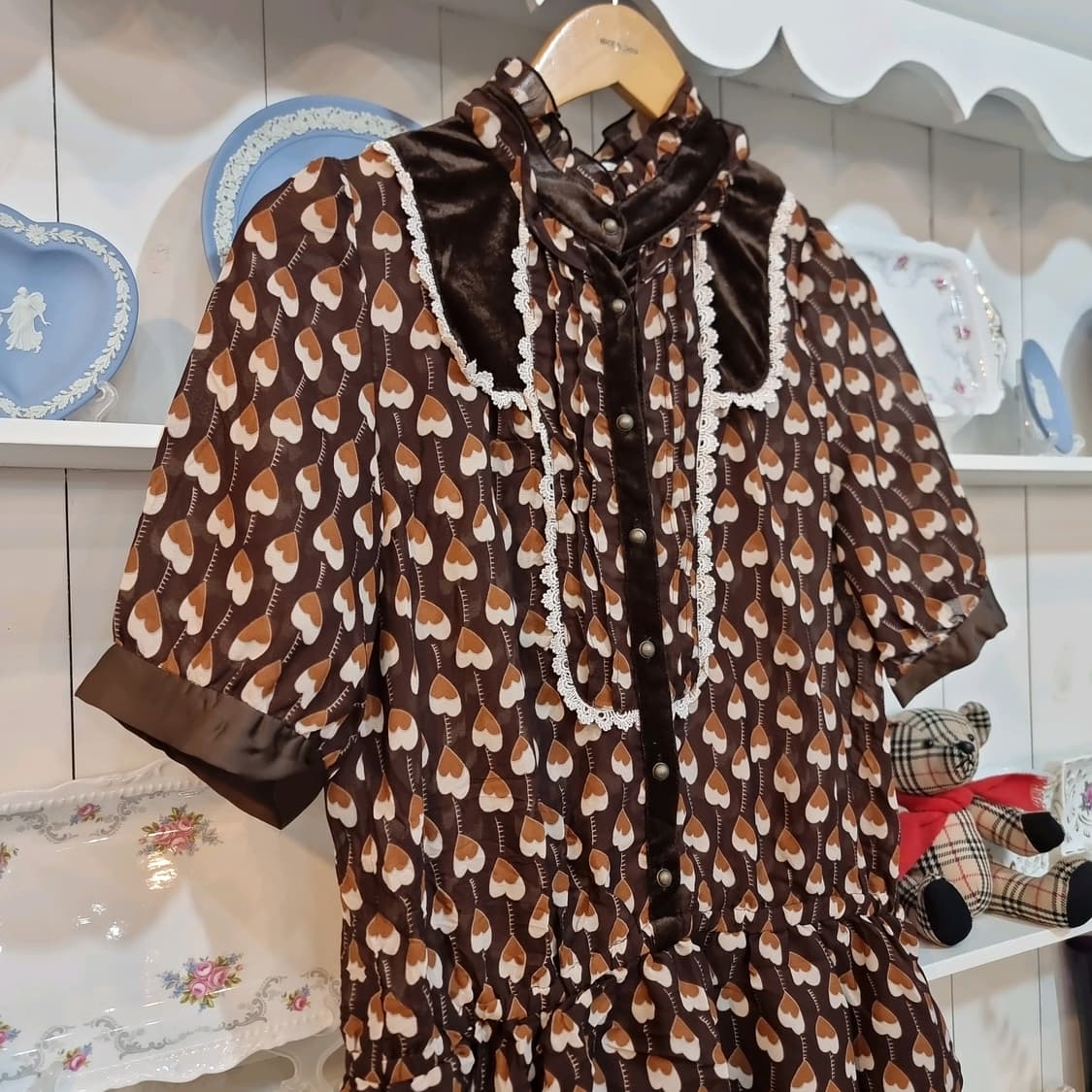 axes femme(엑시즈팜) 하트 안의 하트 초코무드 원피스 상품이미지3