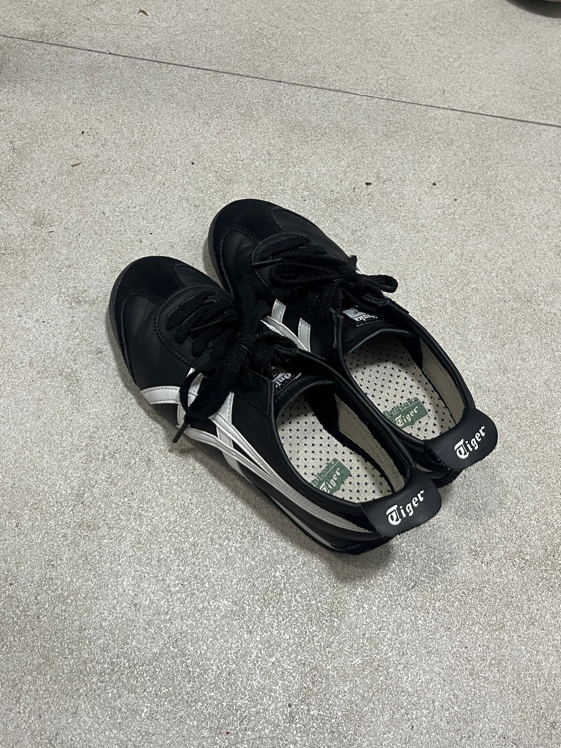 오니츠카타이거 멕시코66 상품이미지1