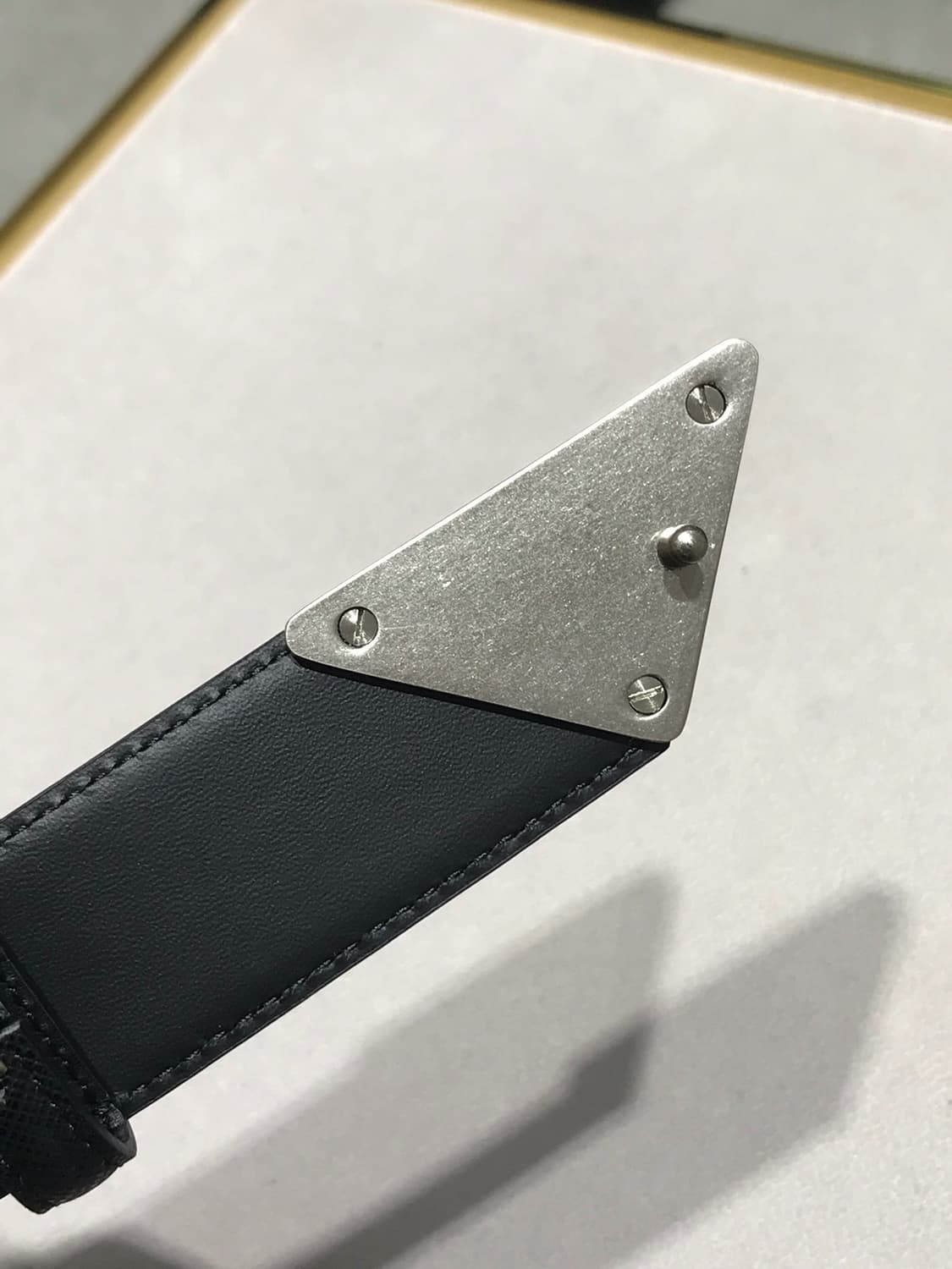 프라다 세모 모노그램 벨트 새상품 95 상품이미지3