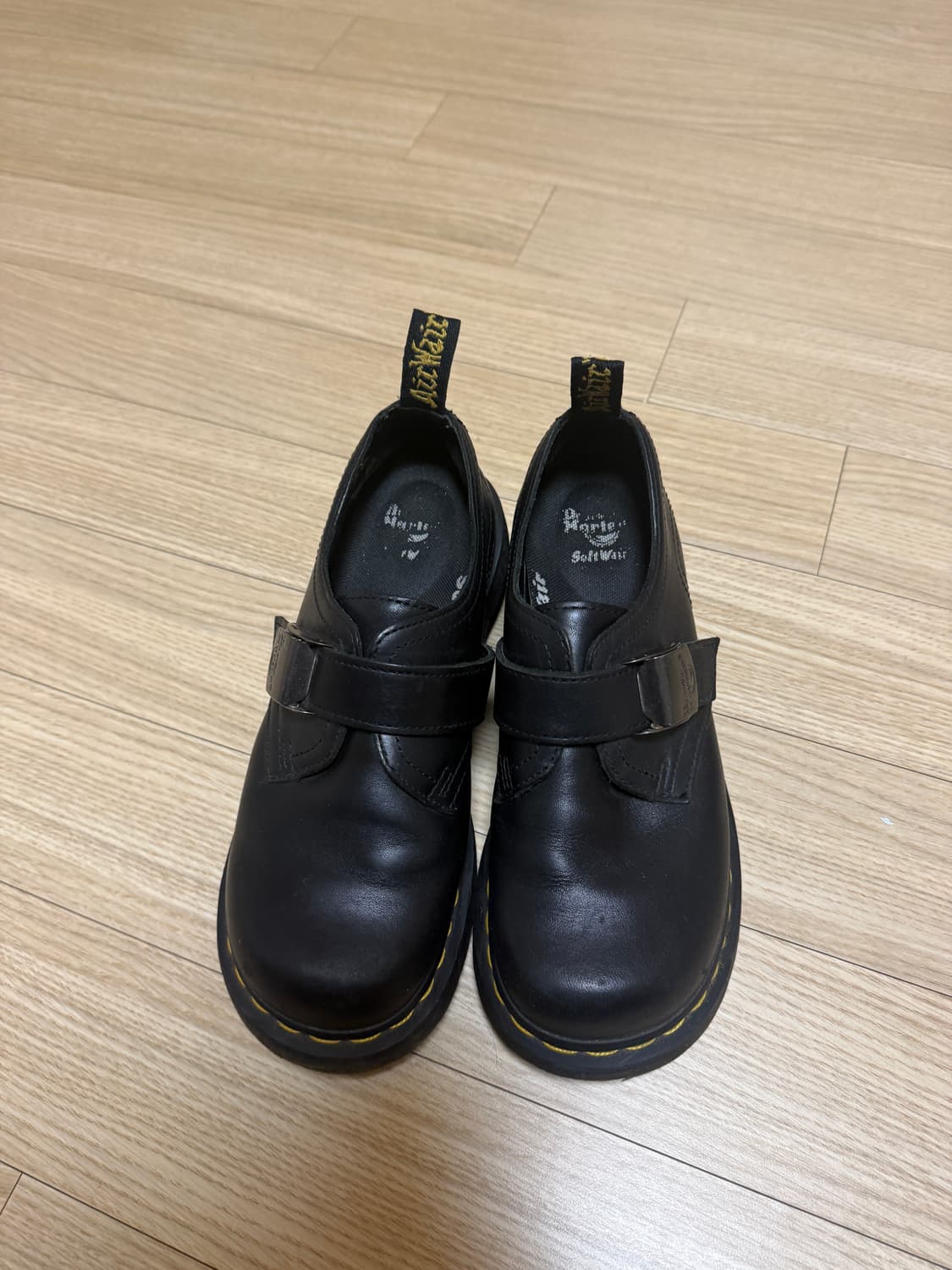 uk4,230) 129,000원 닥터마틴 오클리 블랙 더비 상품이미지1