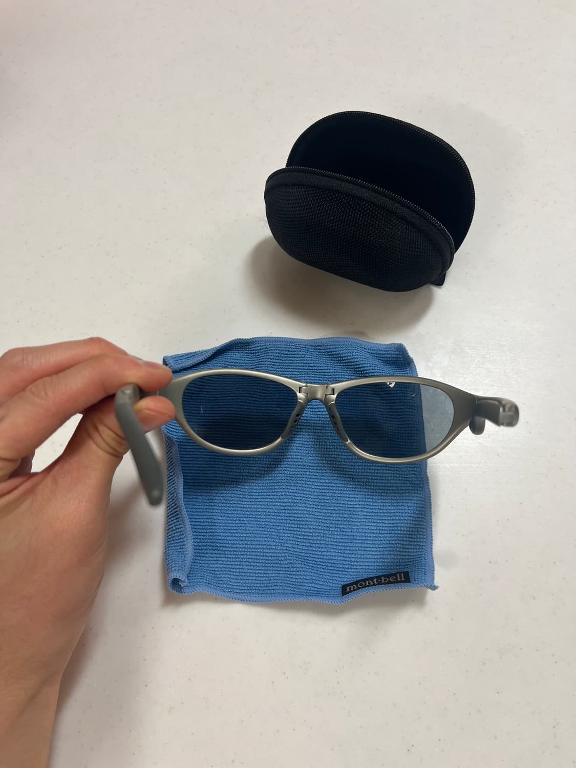 몽벨 트레킹 선글라스 실버 메탈릭 라이트 그레이 상품이미지2