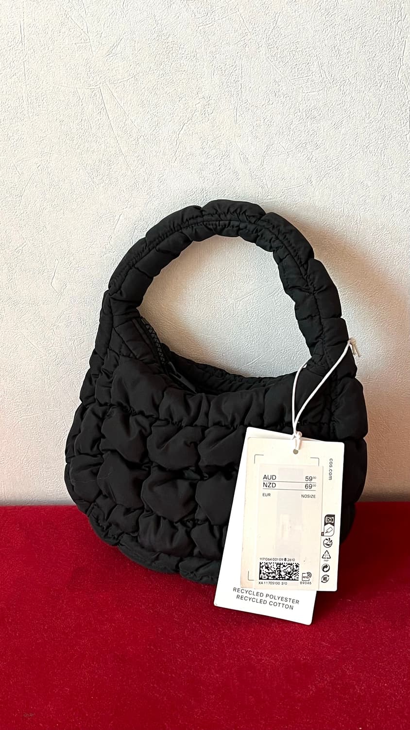 (택새상품) Cos 코스 퀼티드 미니 구름백 미니백 상품이미지6