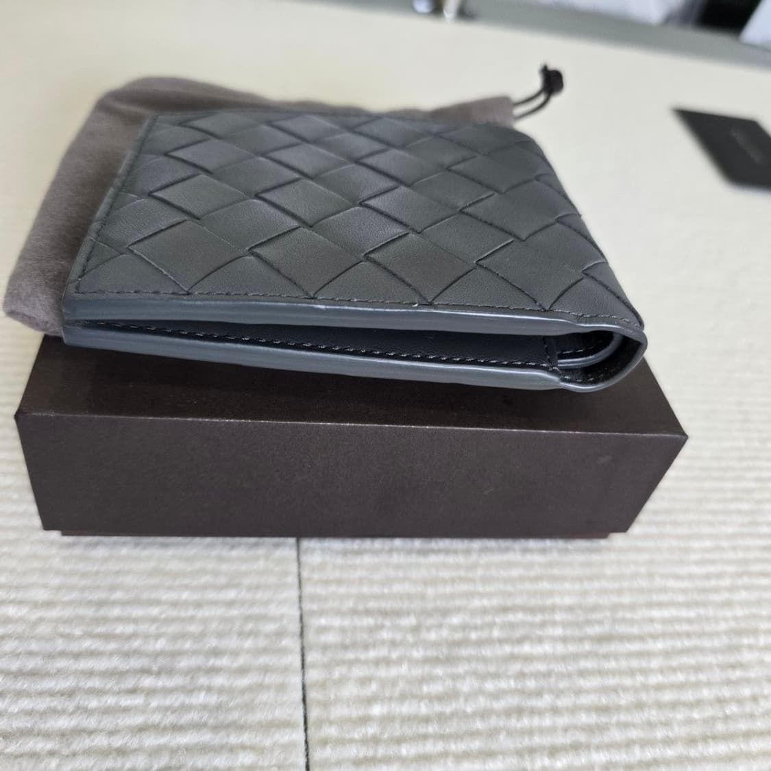 [중고/정품] 보테가 베네타 인트레치아토 반지갑 그레이 상품이미지9