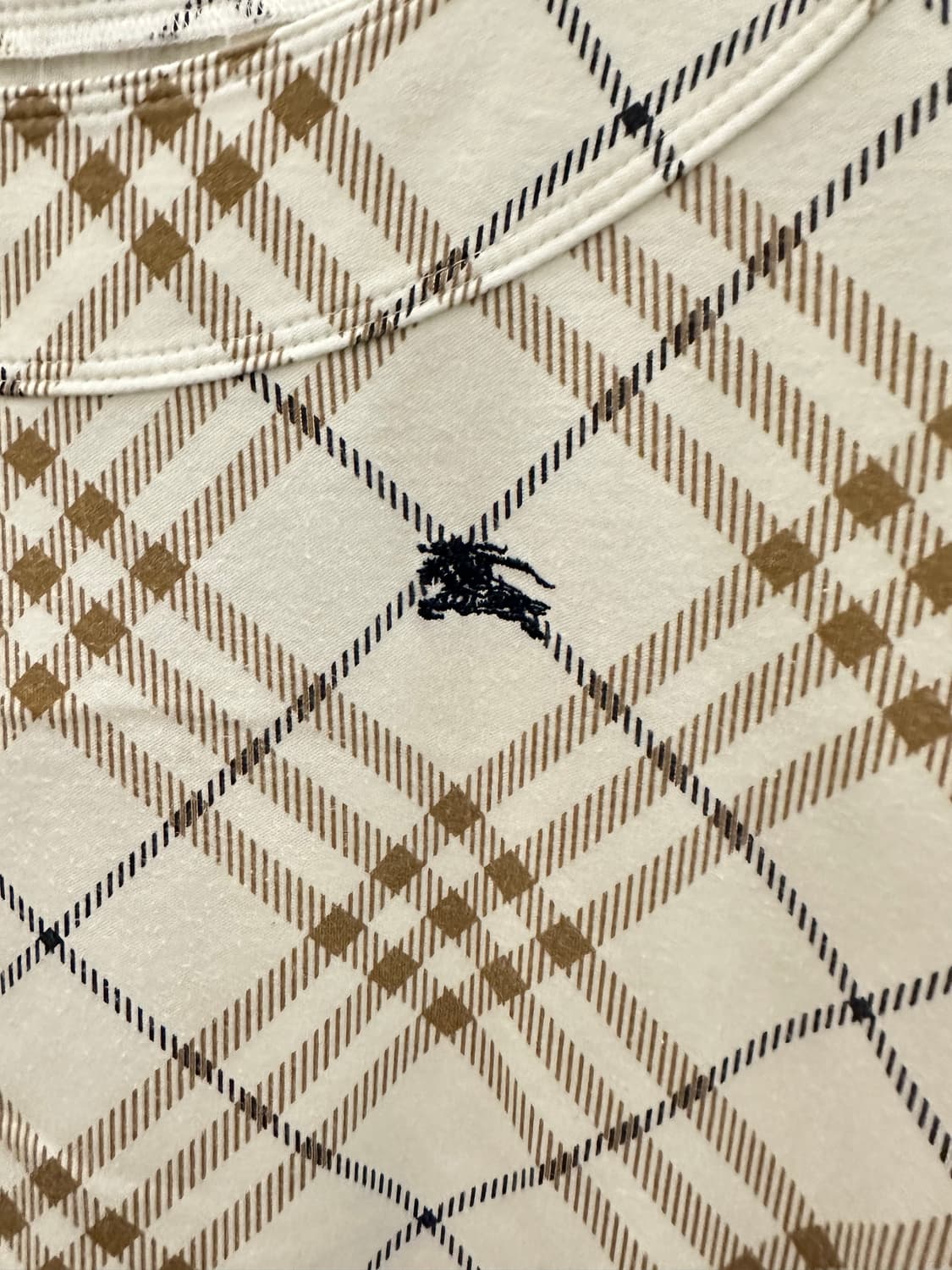 BURBERRY 버버리 아이보리 노바체크 롱슬리브 상품이미지3