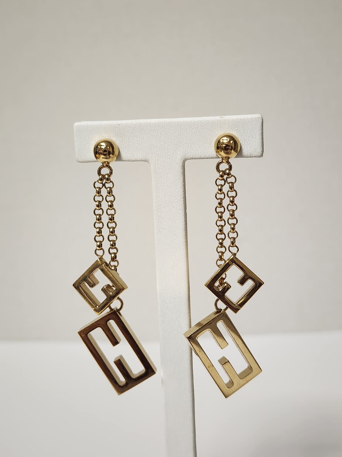 펜디 FF로고 체인 드롭 귀걸이  상품이미지9