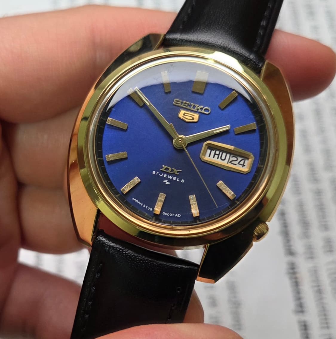 빈티지 세이코 DX 퍼플블루 금장 데이데이트 5139 오토매틱 
 상품이미지3