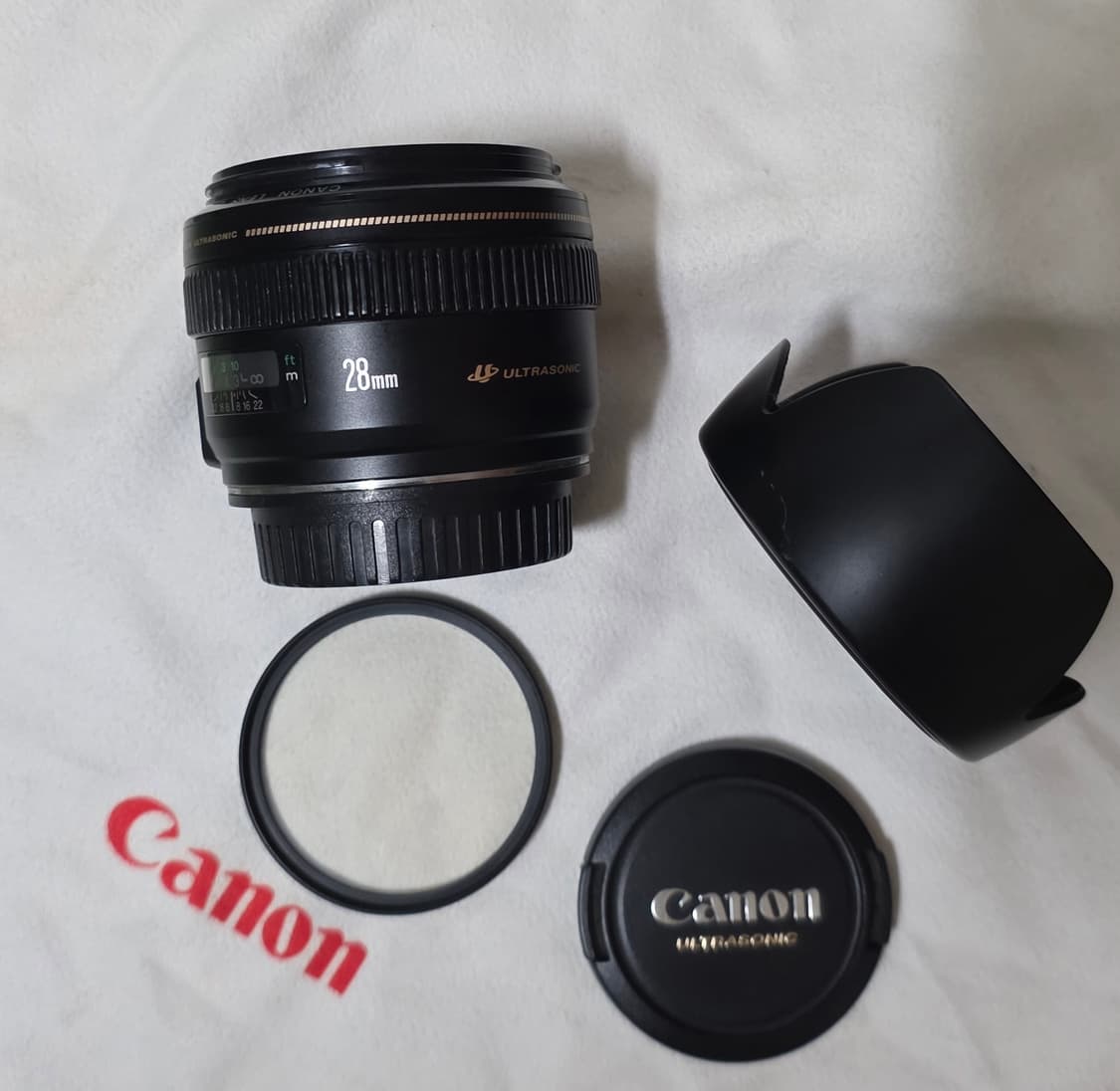 캐논 EF 28mm F1.8 렌즈 + EW-63II 렌즈후드 팝니다. 상품이미지2