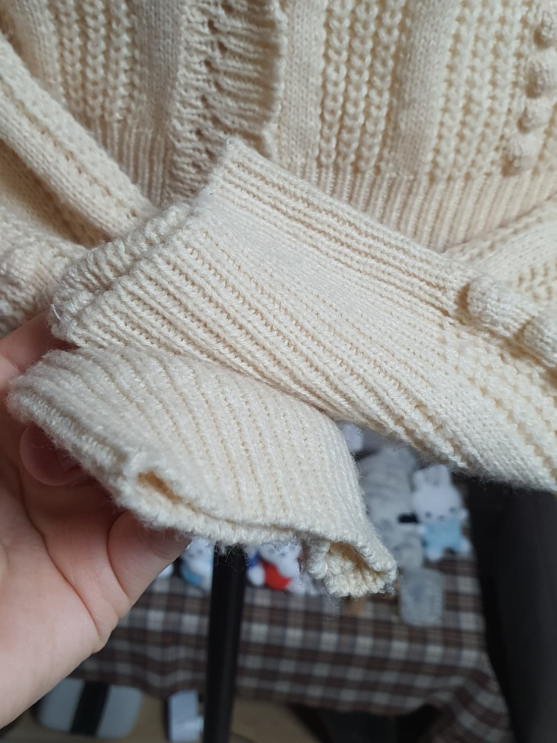 [모리걸] 아이보리 꽈배기 진주 단추 가디건 상품이미지2