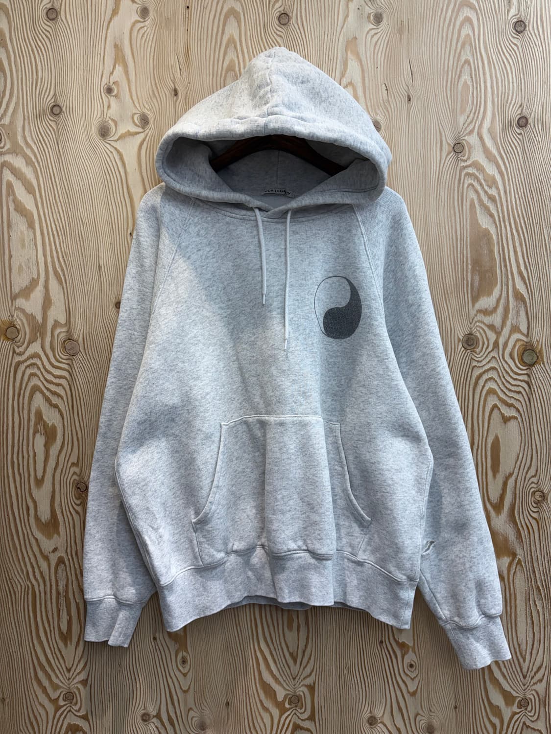 아워레가시 워크샵 후드 음양 프린트 오버다이드 카본 상품이미지1