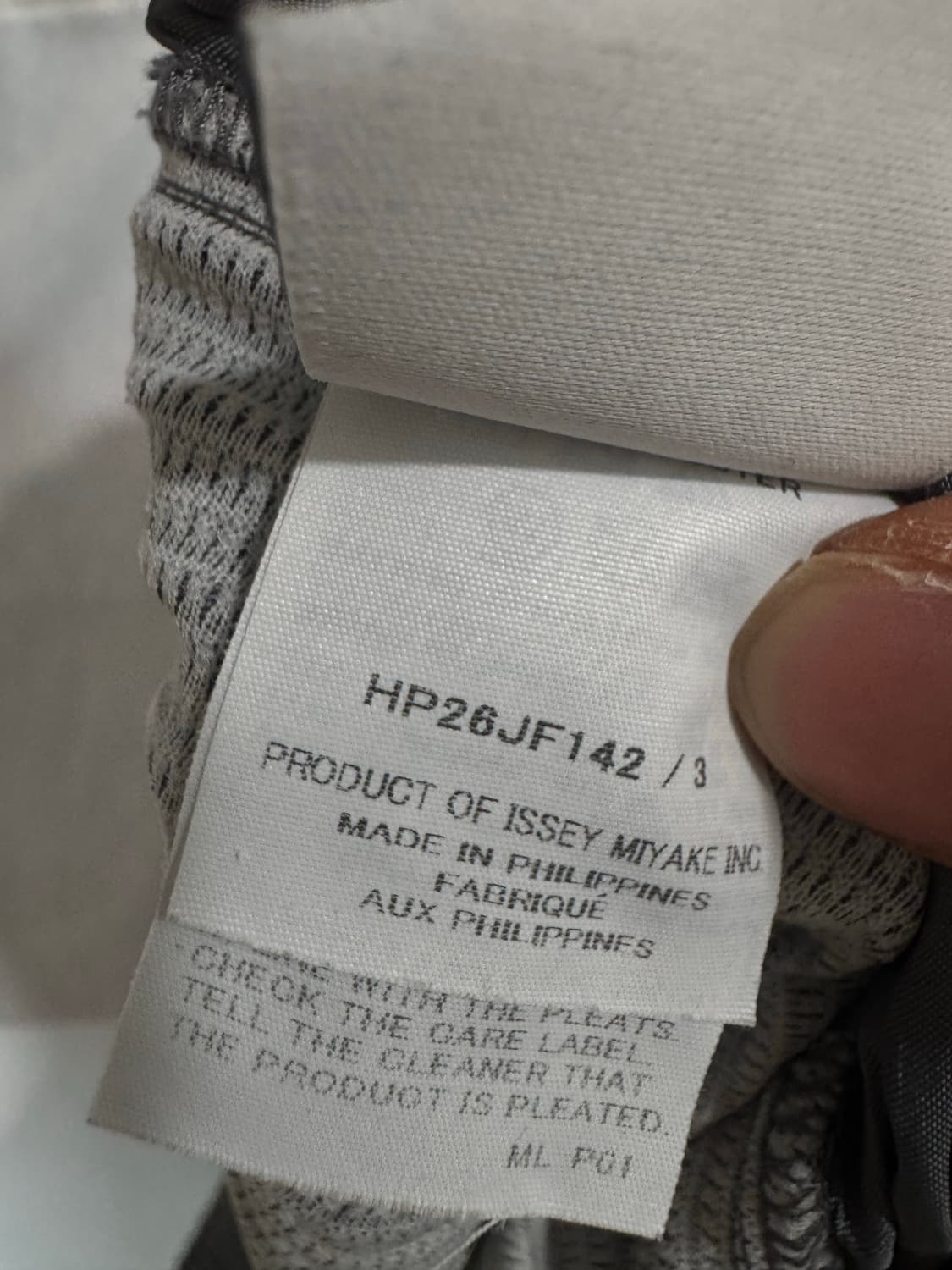 이세이미야케 옴므플리세 플리츠 쇼츠 HP26JF142 상품이미지7