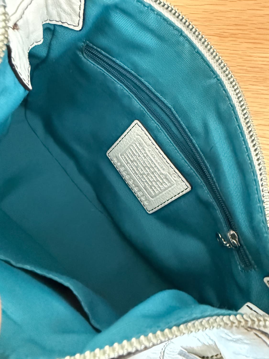 코치(COACH) 레더 숄더백 상품이미지9