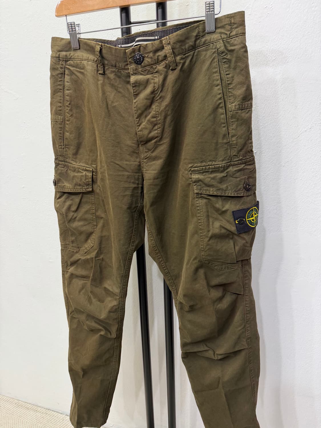 정품) 스톤아일랜드 FW 카고 바지 올리브 32 상품이미지3