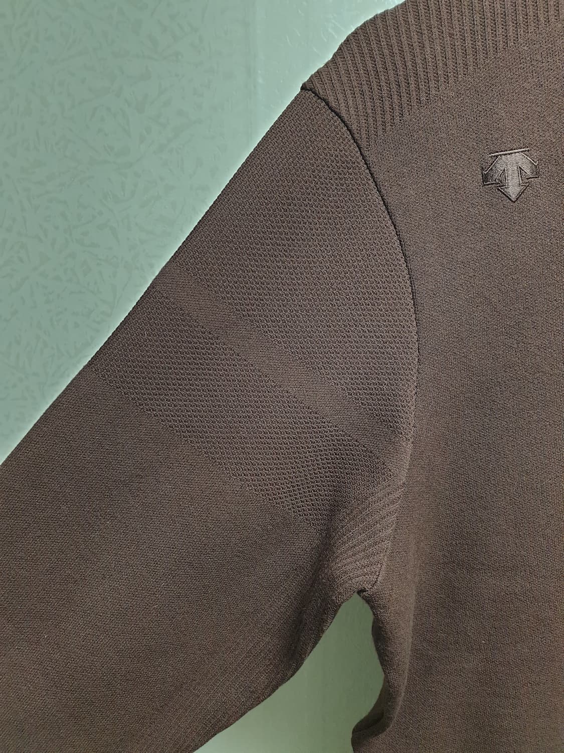 [남100] 데상트골프 라운드 풀오버니트 브라운 상품이미지5