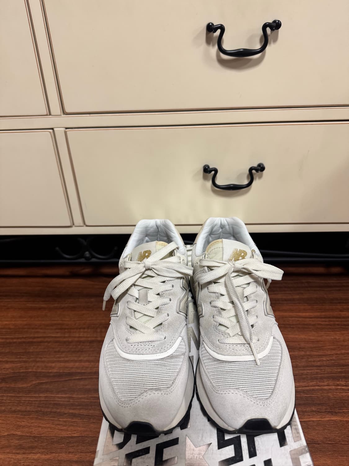 뉴발란스 574 레거시 아이보리 상품이미지3