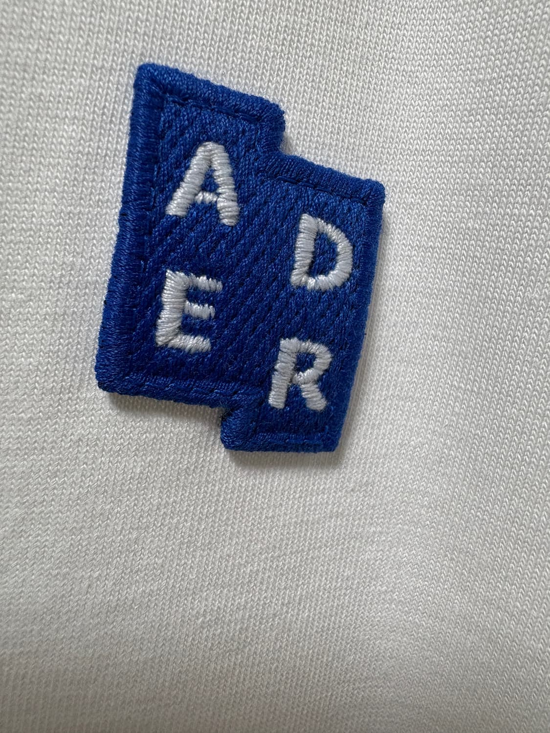 아더에러 티셔츠 xl 상품이미지4