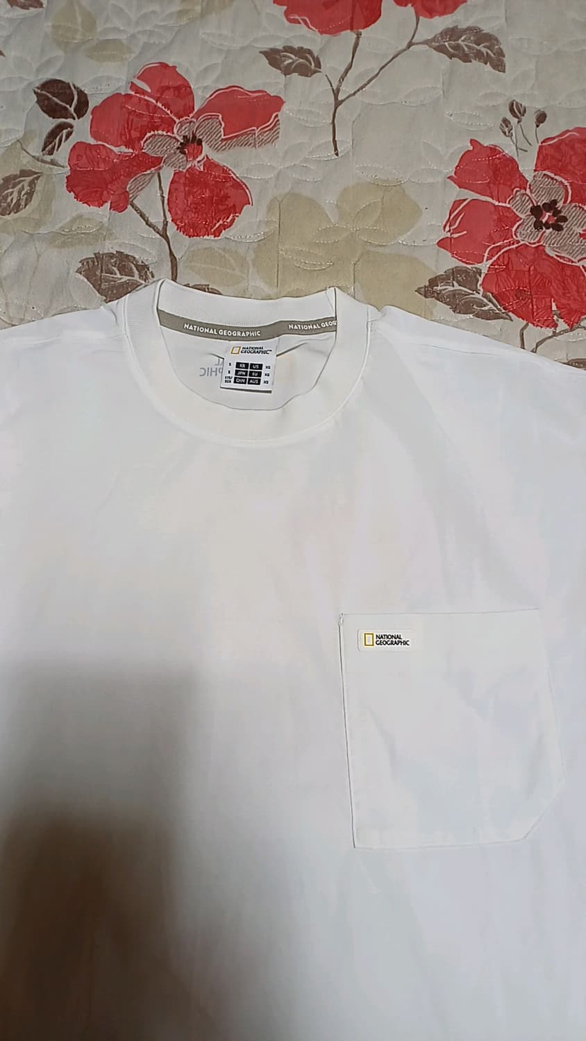 내셔널지오그래픽 오버핏 기능성티 실측100 가슴54 기장68 상품이미지4