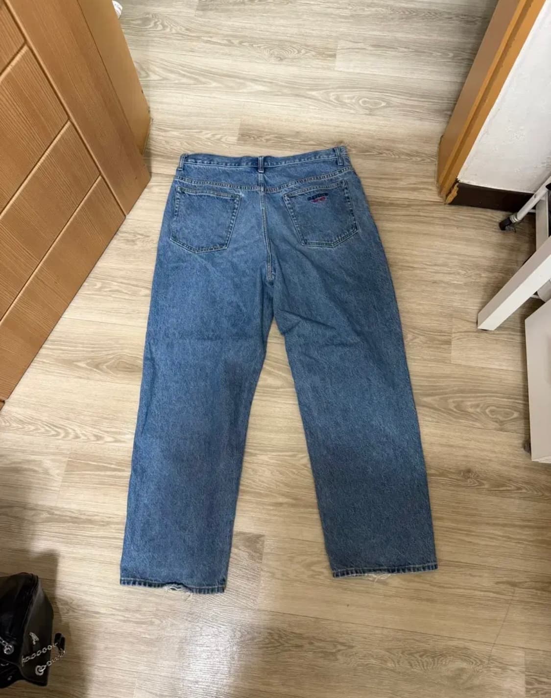 슈프림 배기 진 워시드 인디고 24fw 상품이미지5