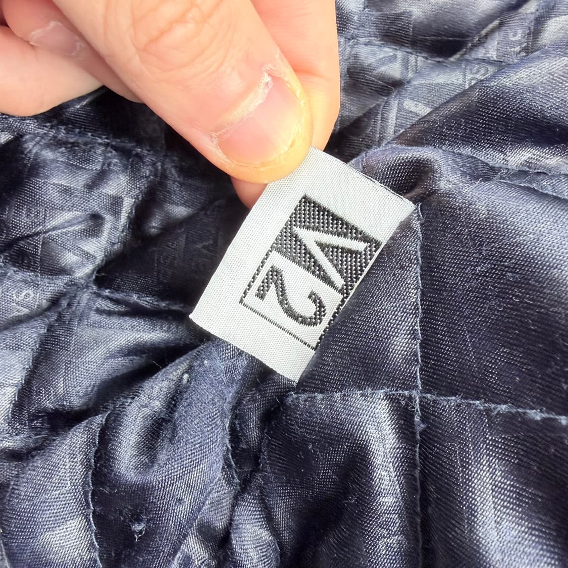 베르사체 V2 메두사인장 봄버 자켓 상품이미지7