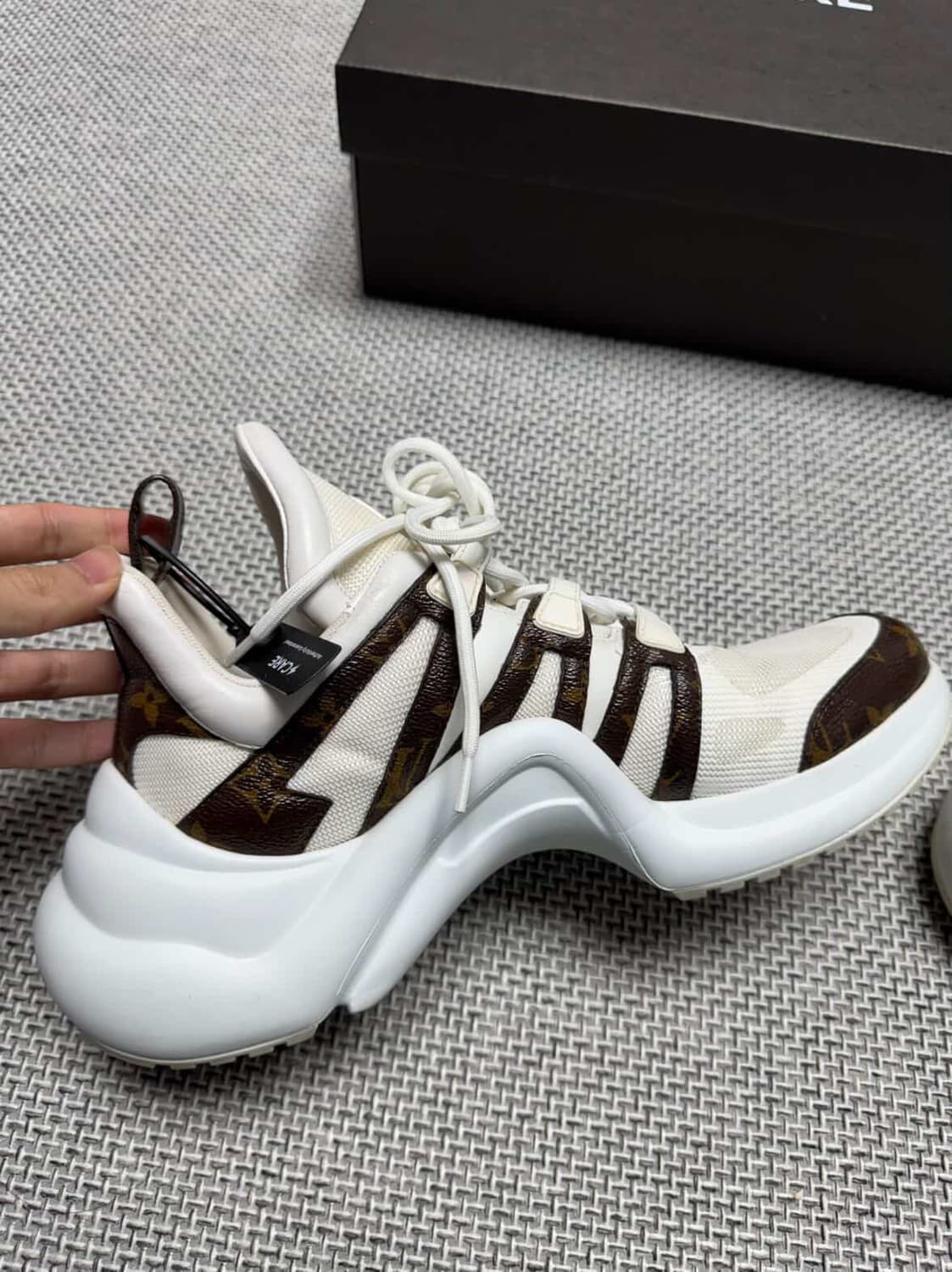 루이비통 아치라이트 스니커즈 신발 상품이미지5