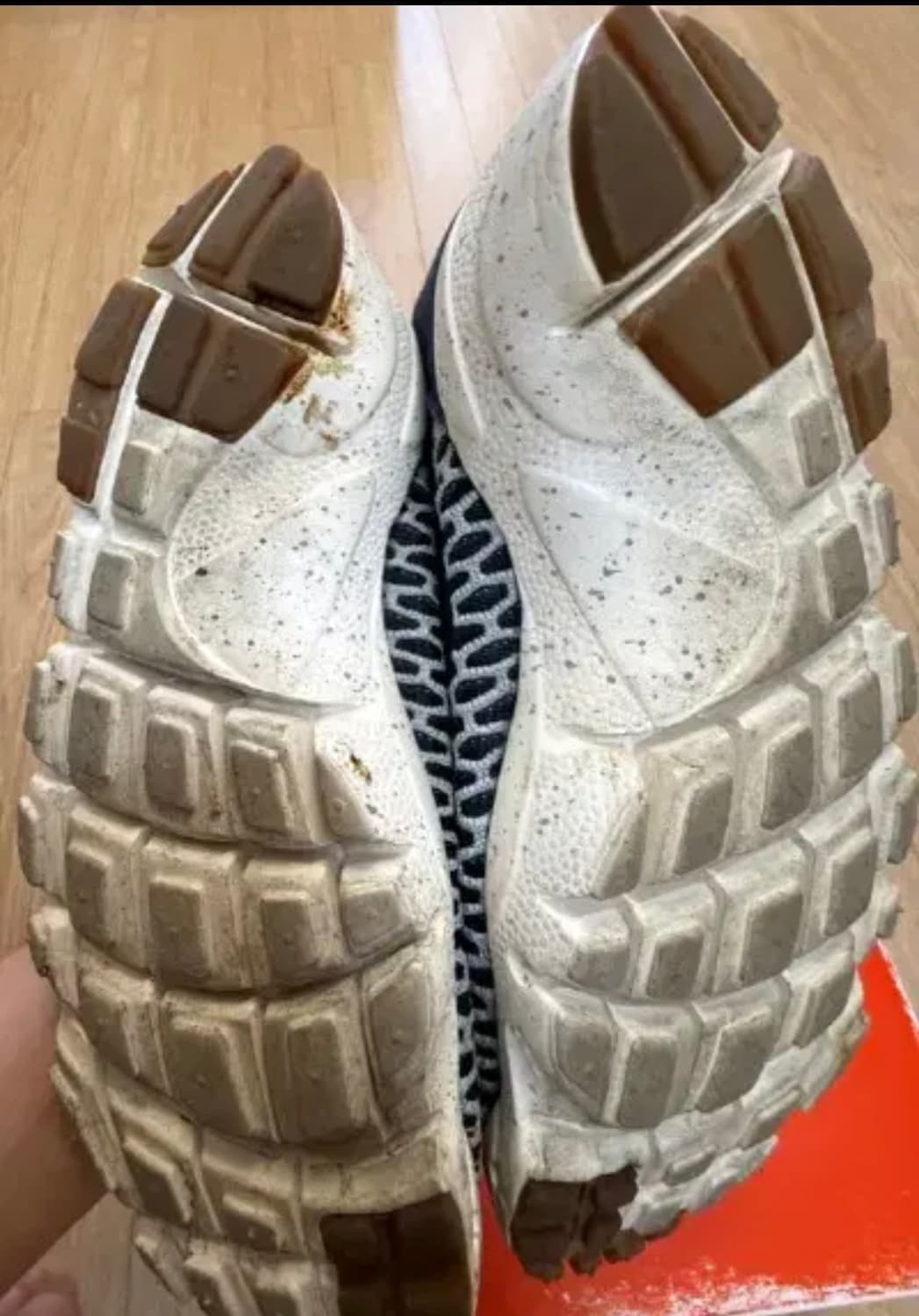 나이키 풋스케이프 마지스타 울프그레이 270 상품이미지4