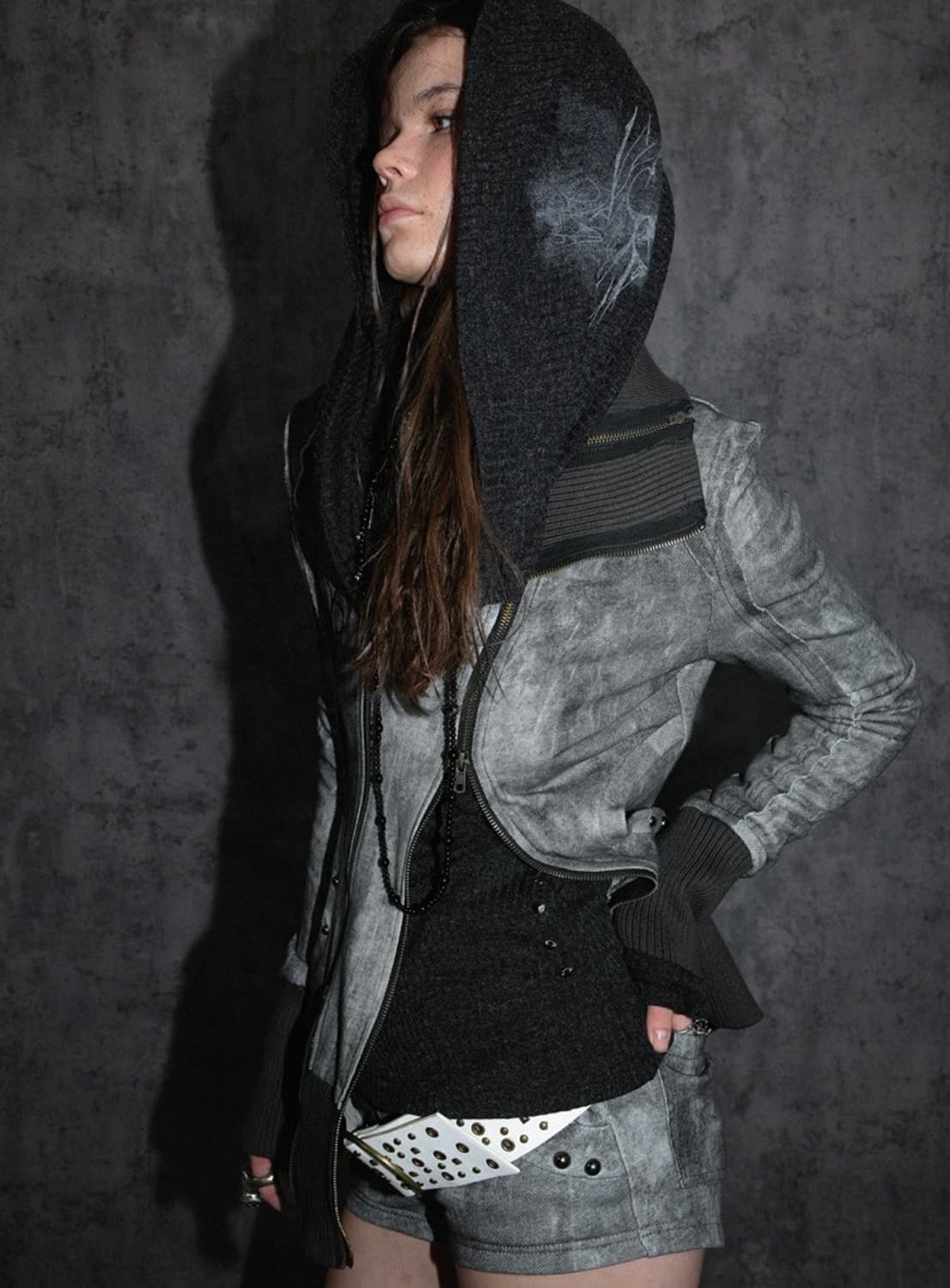 테스트매커니즘 오픈 숄더 니트 상품이미지3