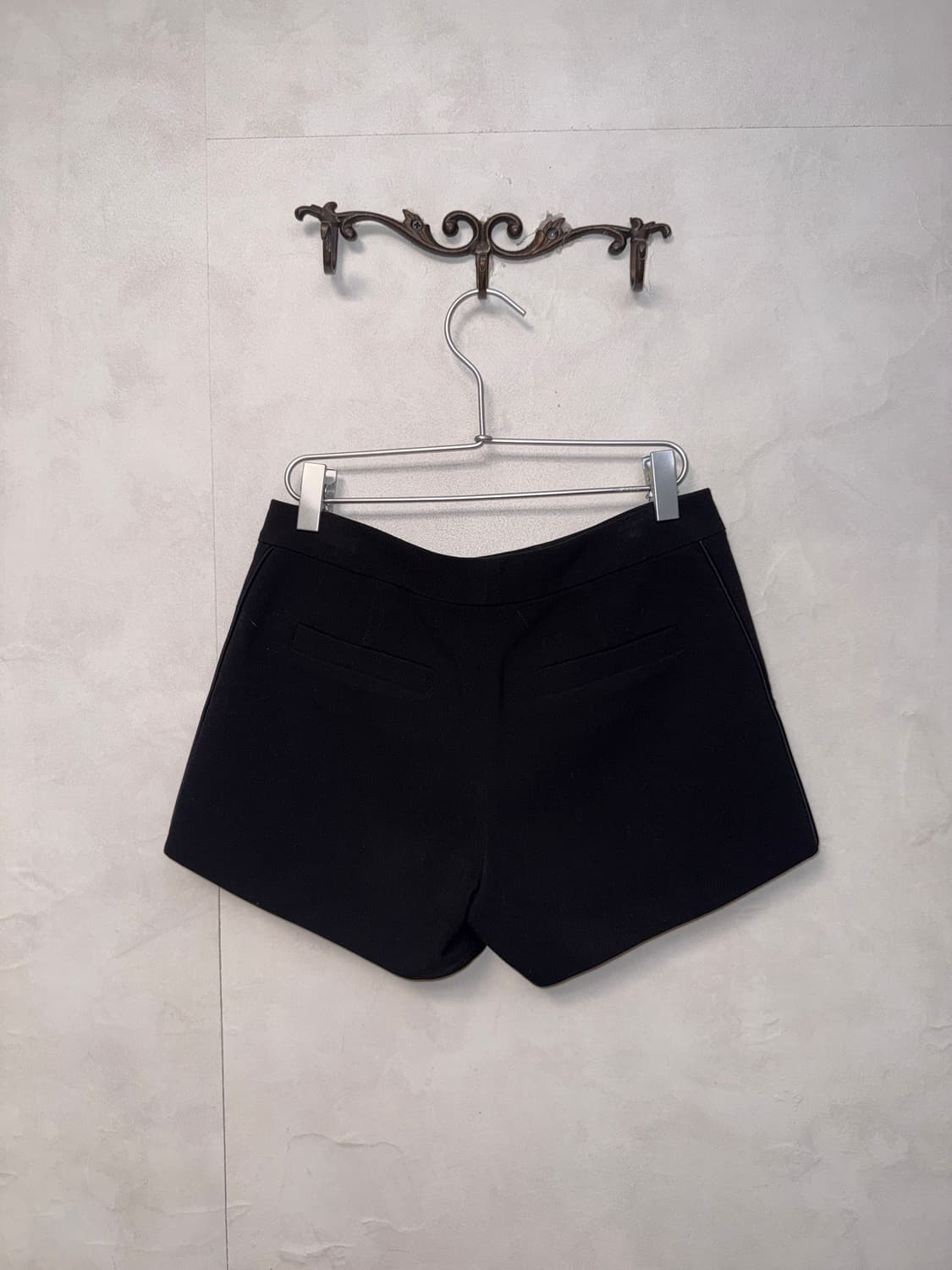 Juicy Couture black chain button shorts 상품이미지4