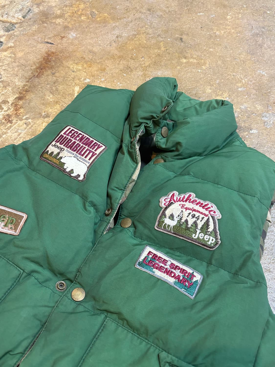 jeep 양면 패딩 조끼 상품이미지5