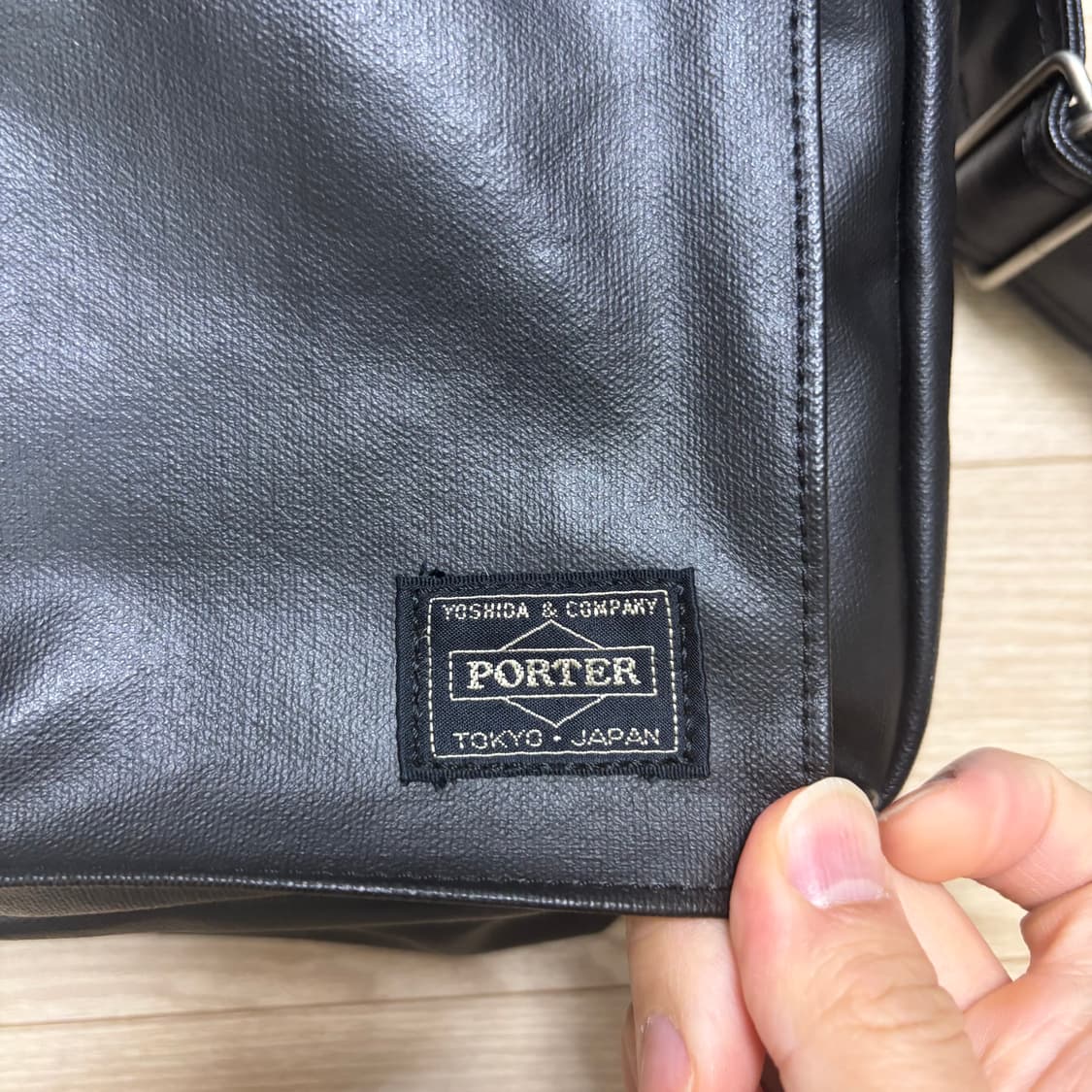 요시다포터 porter 프리스타일 숄더백 L 블랙 상품이미지3