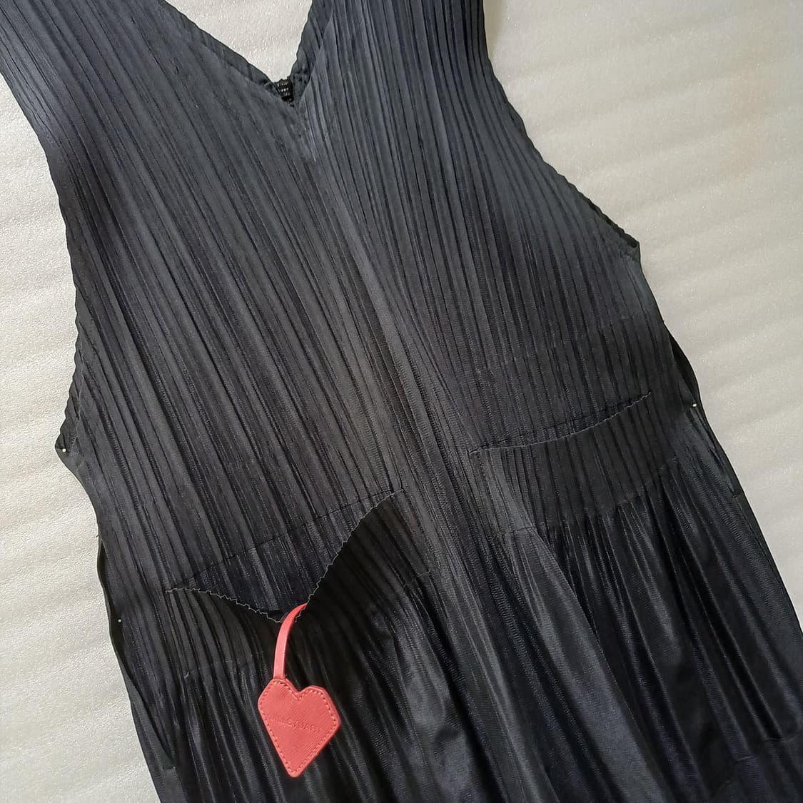 삼성물산 이세이미야케 플리츠플리즈 민소매 점프 수트 3 훌륭 사랑봉봉 상품이미지4