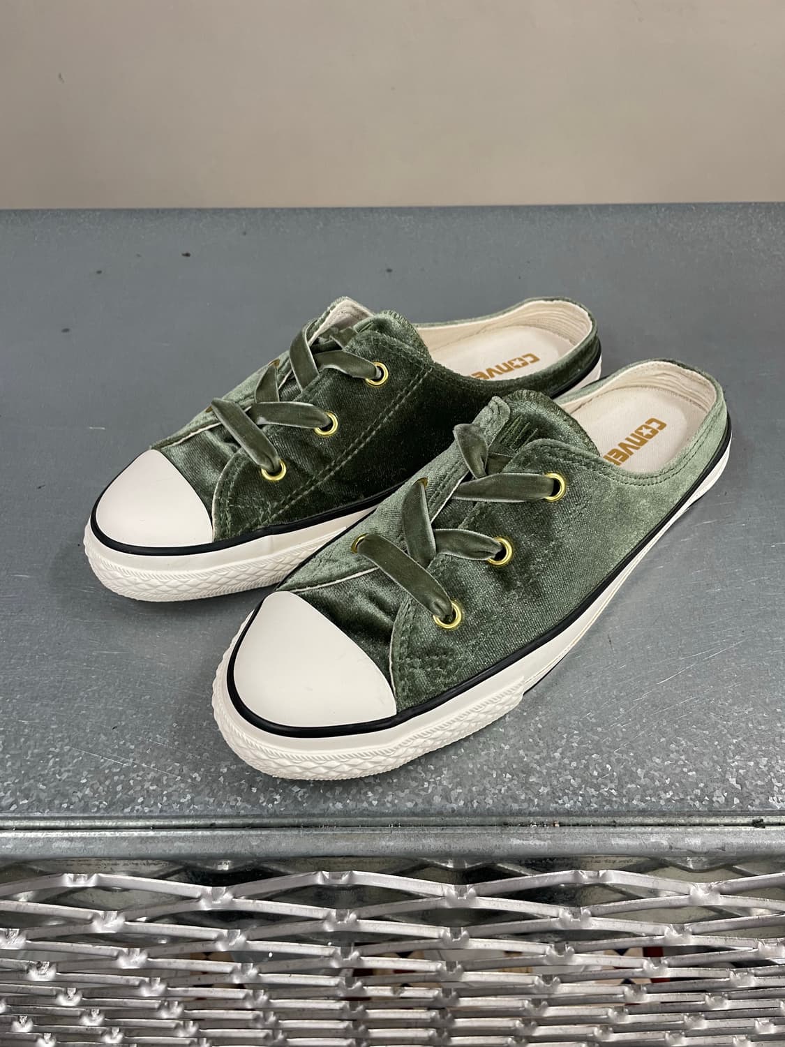 컨버스 벨벳 뮬 230 상품이미지2