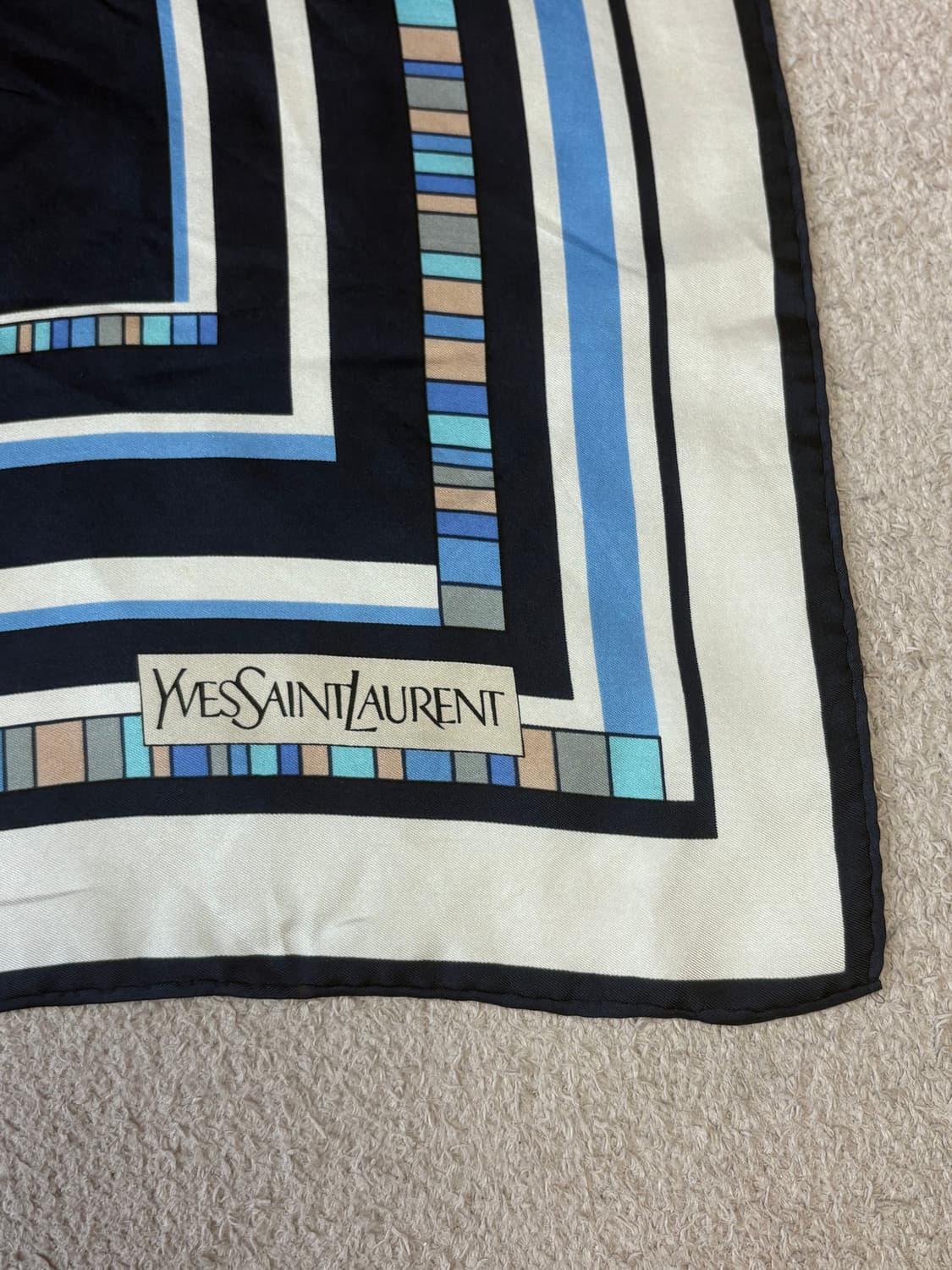 [희귀/실크] 입생로랑 빈티지 기하학 스트라이프 스카프 상품이미지2