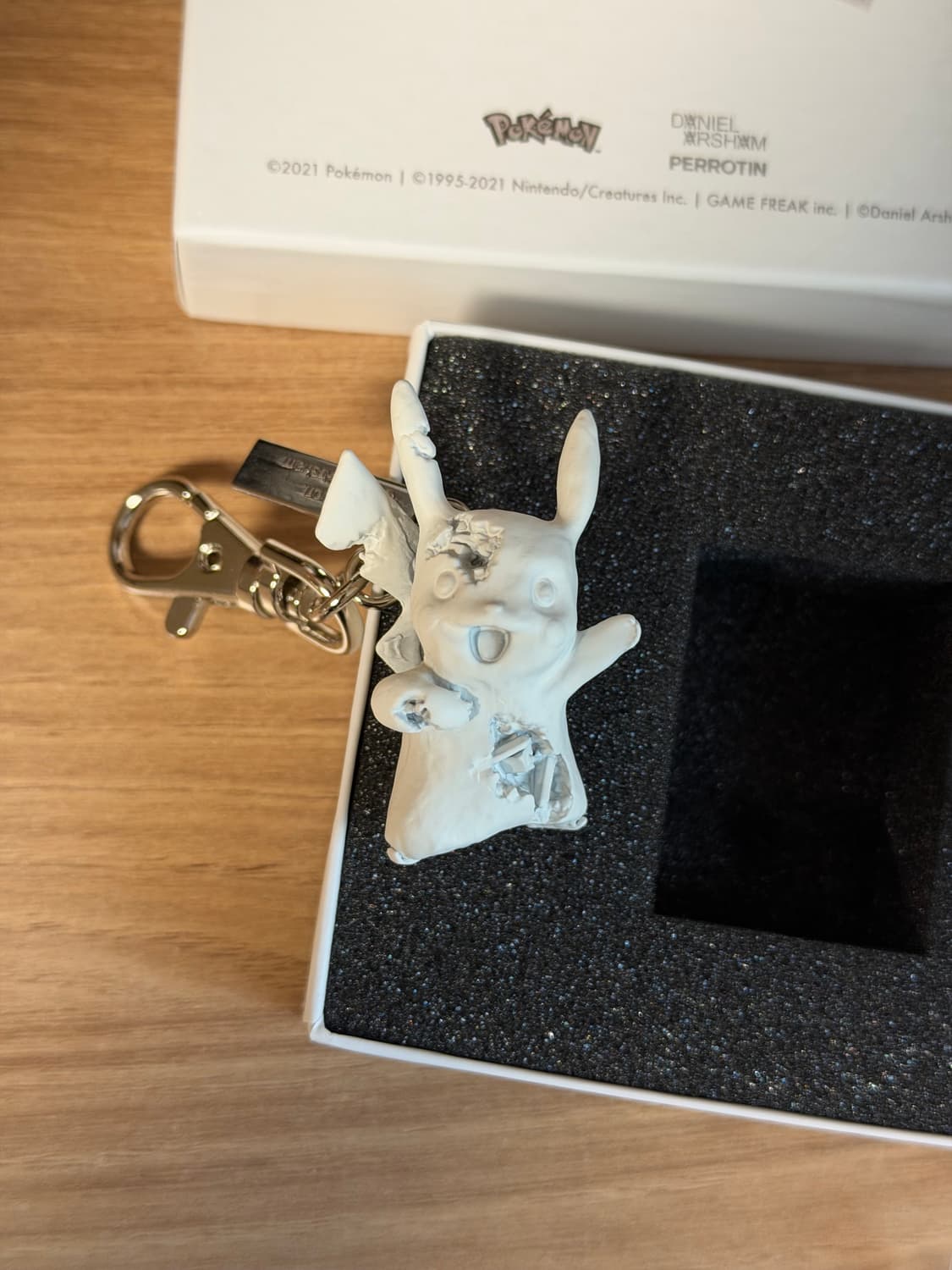 다니엘 아샴 x 포켓몬 피카츄 키링 상품이미지2