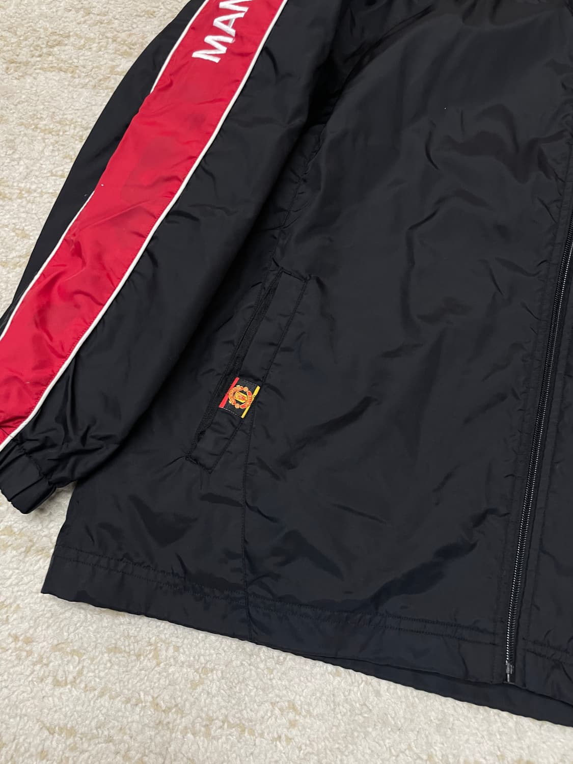 [L] 00s 맨체스터 유나이티드 공식 트레이닝 윈드브레이커 자켓 상품이미지4