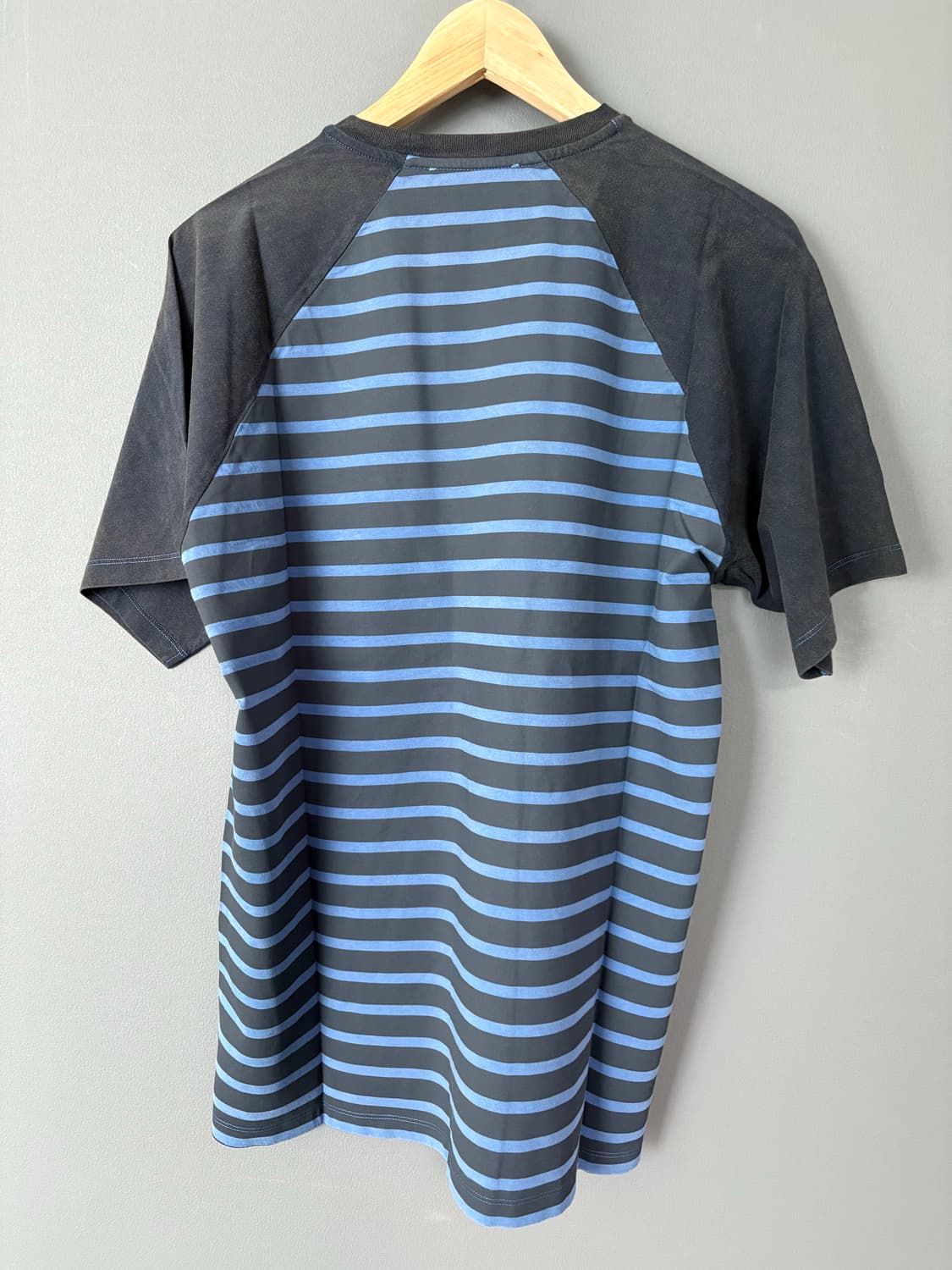 JW앤더슨 스트라이프 티셔츠 상품이미지3