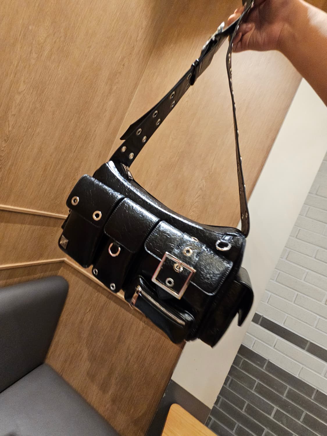 블랙퍼플 포트리스 블랙 숄더백 상품이미지1