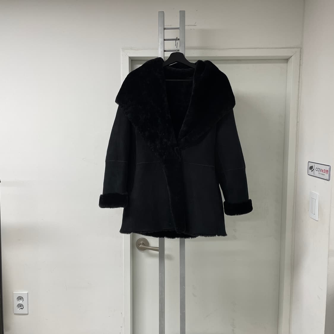 빈스 무스탕 자켓 S(W) 상품이미지1